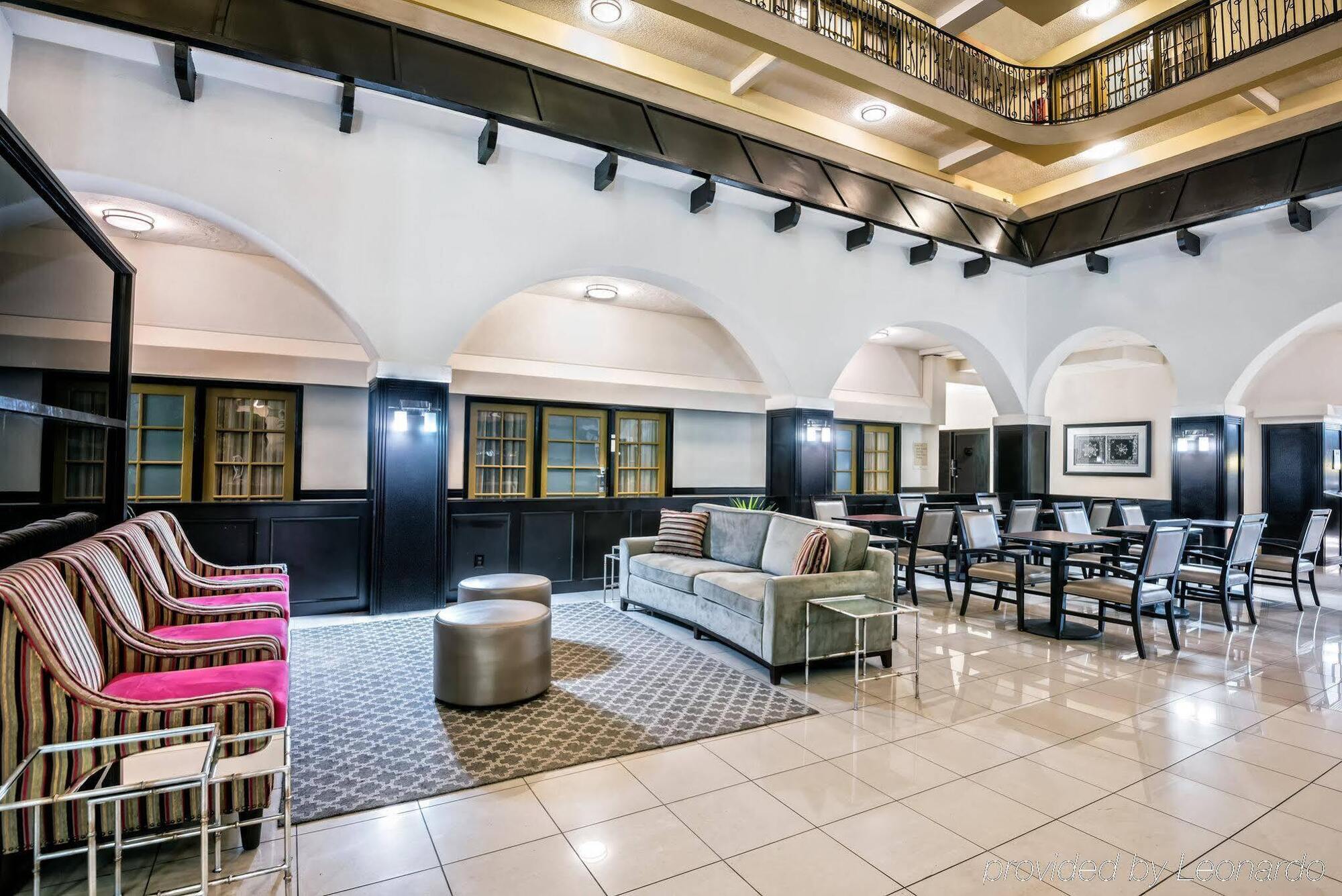 Crowne Plaza Suites Houston - Near Sugar Land Buitenkant foto