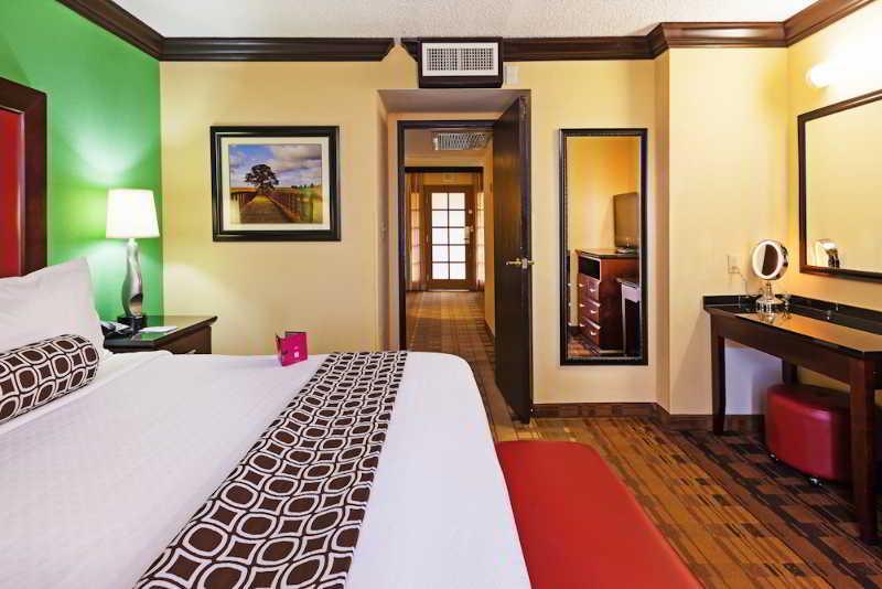 Crowne Plaza Suites Houston - Near Sugar Land Buitenkant foto